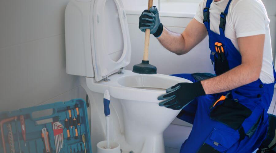 Expert burst pipe repair services in Scottsville, VA
